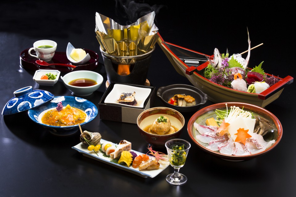 [有中文示例句子] 外国人享用怀石料理的基本知识。 | 外国人和贵宾的娱乐和款待：MOTENAS JAPAN